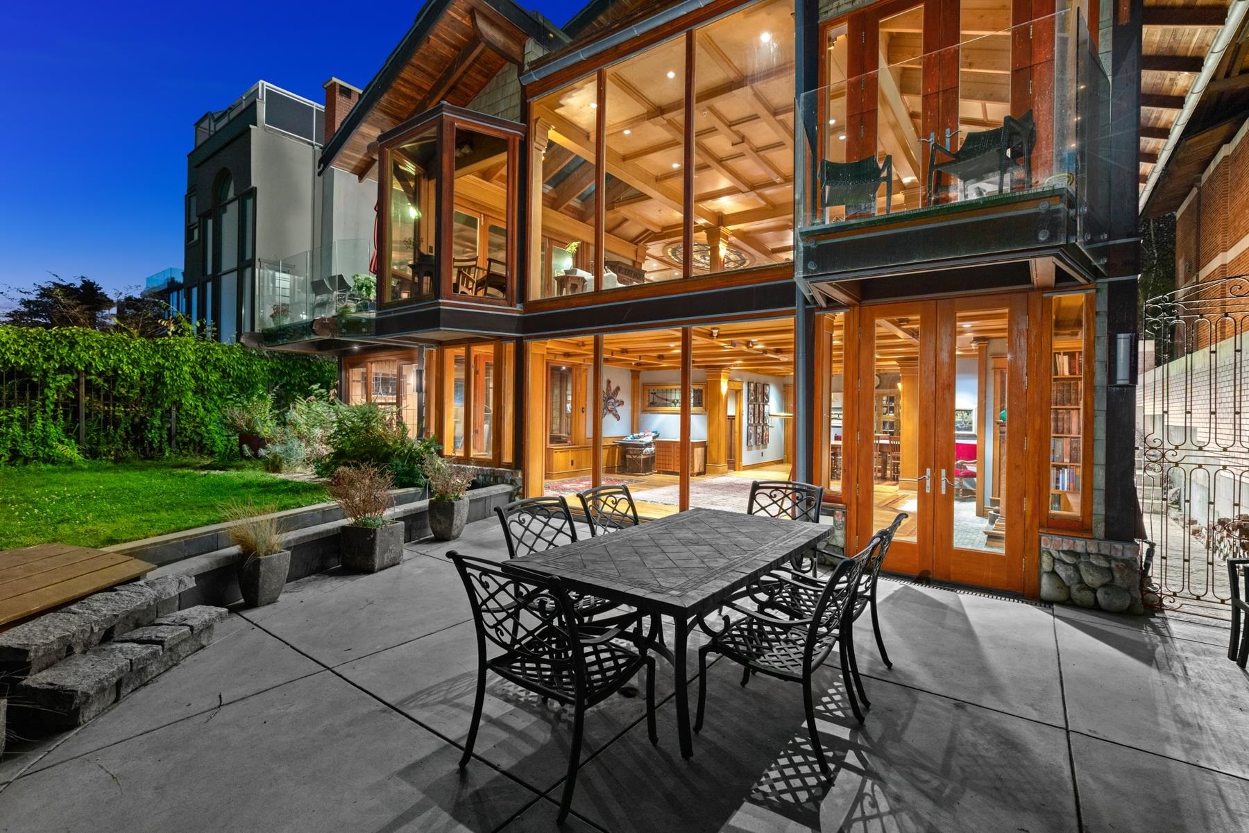2495 POINT GREY ROAD : [17]